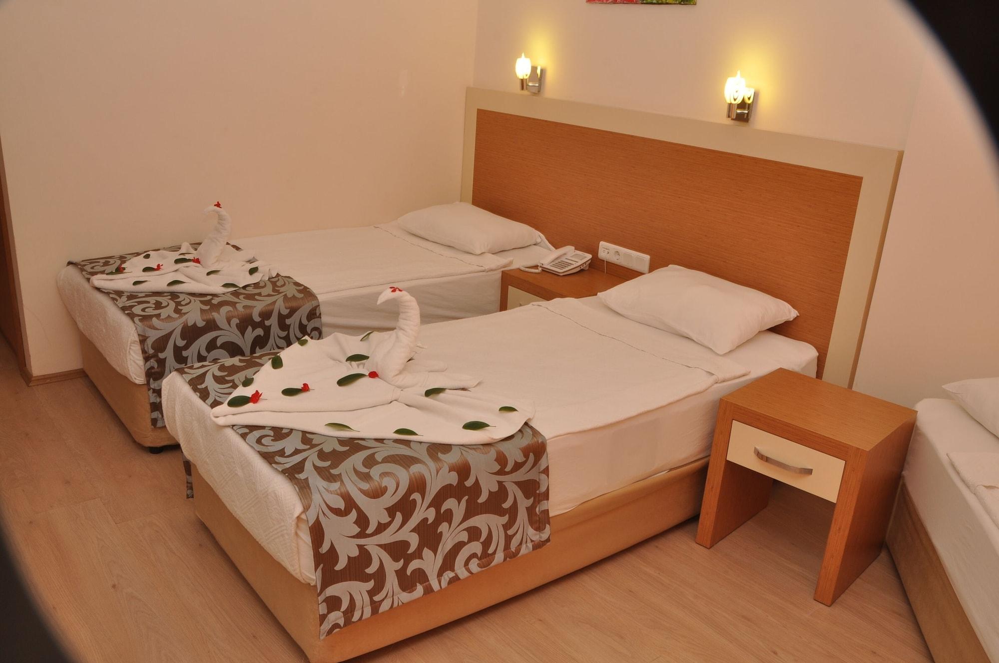 Grand Ati̇Lla Hotel Alanya Exterior photo