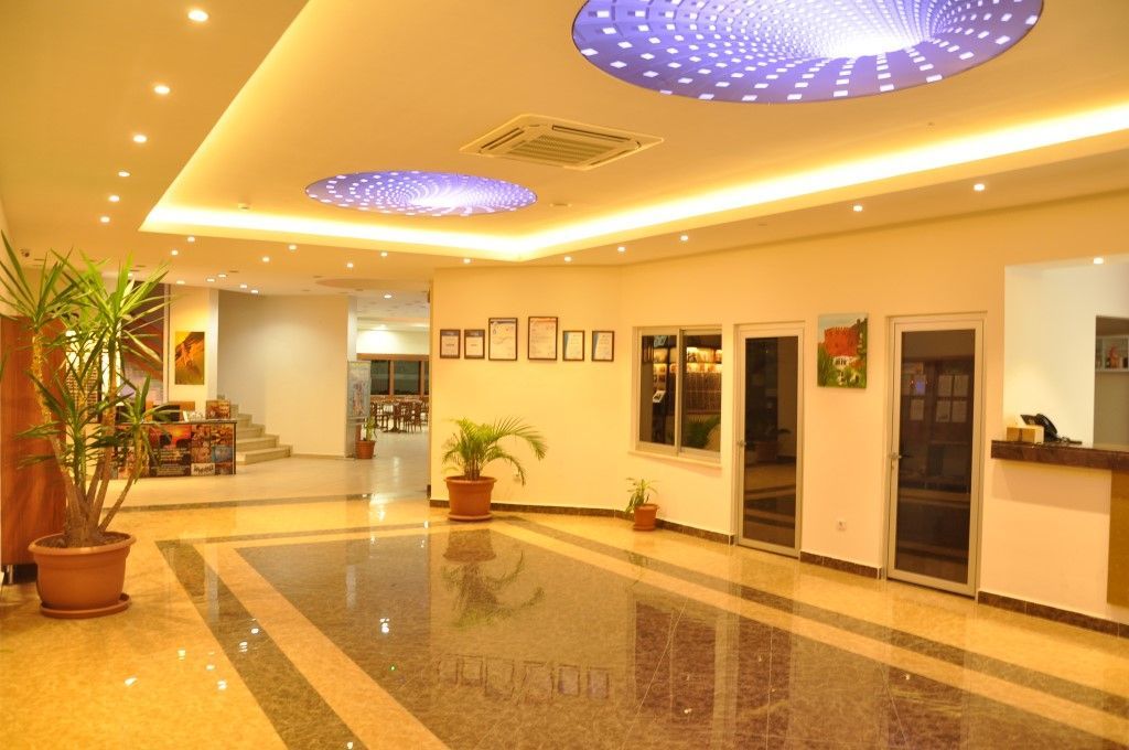 Grand Ati̇Lla Hotel Alanya Exterior photo
