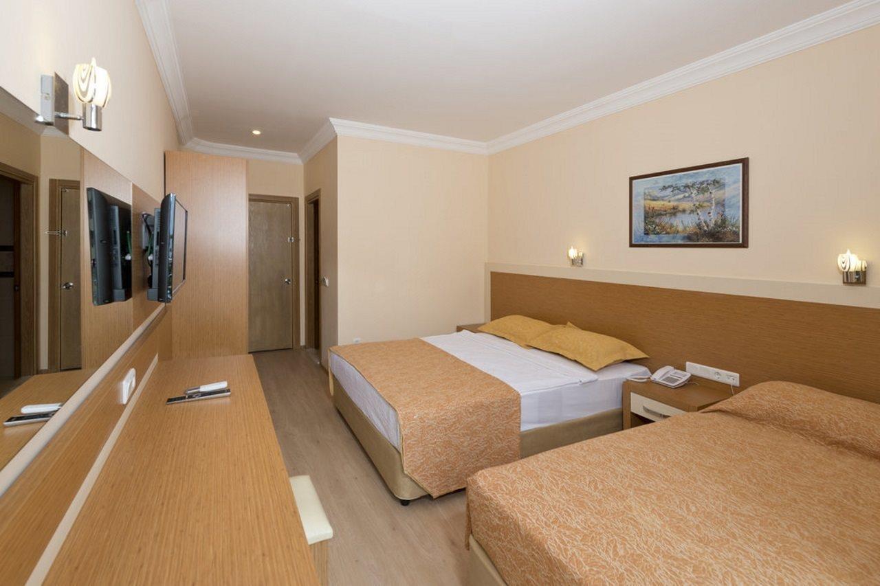 Grand Ati̇Lla Hotel Alanya Exterior photo