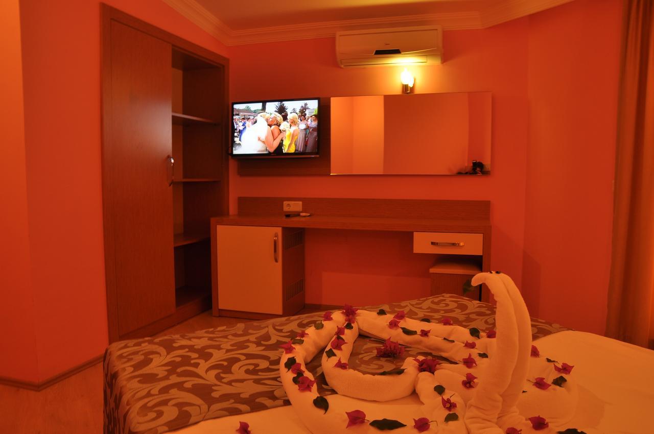 Grand Ati̇Lla Hotel Alanya Exterior photo